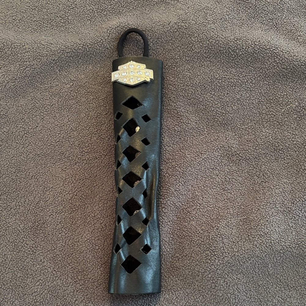 Harley Davidson bar and shield black Leather Hair Accessory